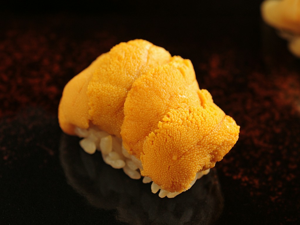 粒がしっかりとした素材の滋味を味わう『雲丹』