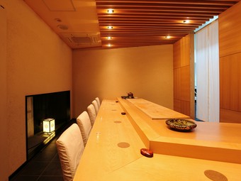 貸切可能な、和みの上質空間で大切なお相手をもてなす接待を