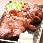 親鳥を、厳選醤油で、煮込んだ笠岡名物