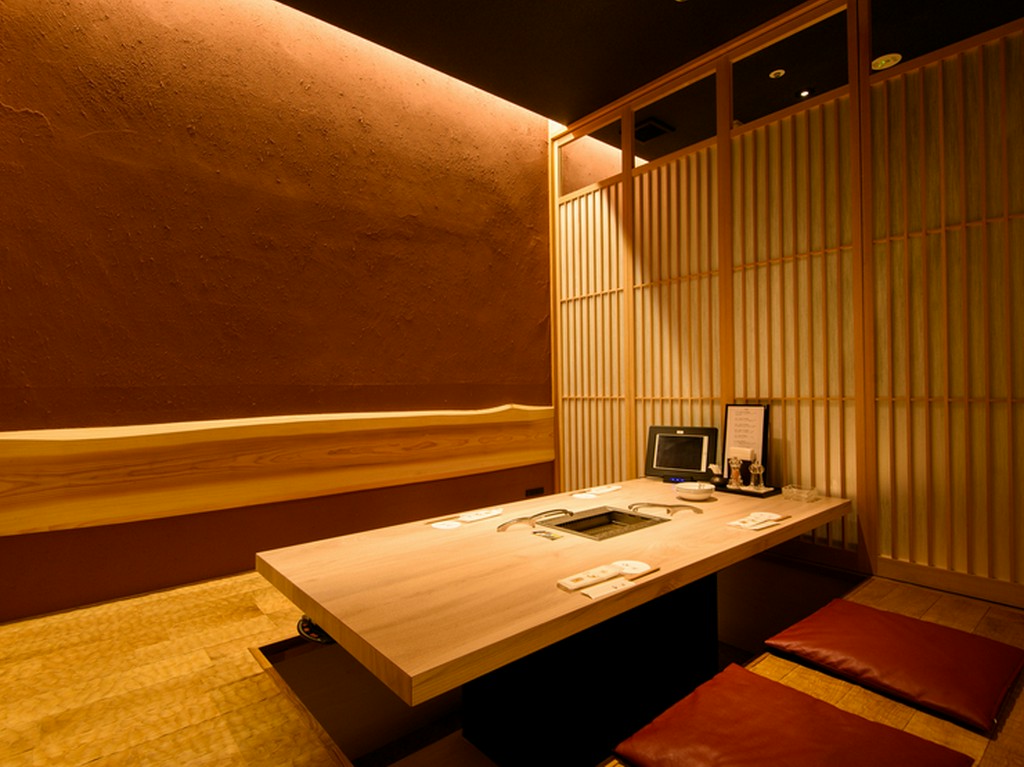 和の趣ある落ち着ける空間で、美味しい焼肉に舌鼓