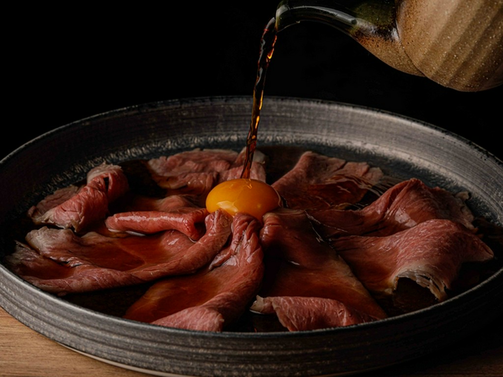 厳選牛卵黄しゃぶすき(ご飯付き)