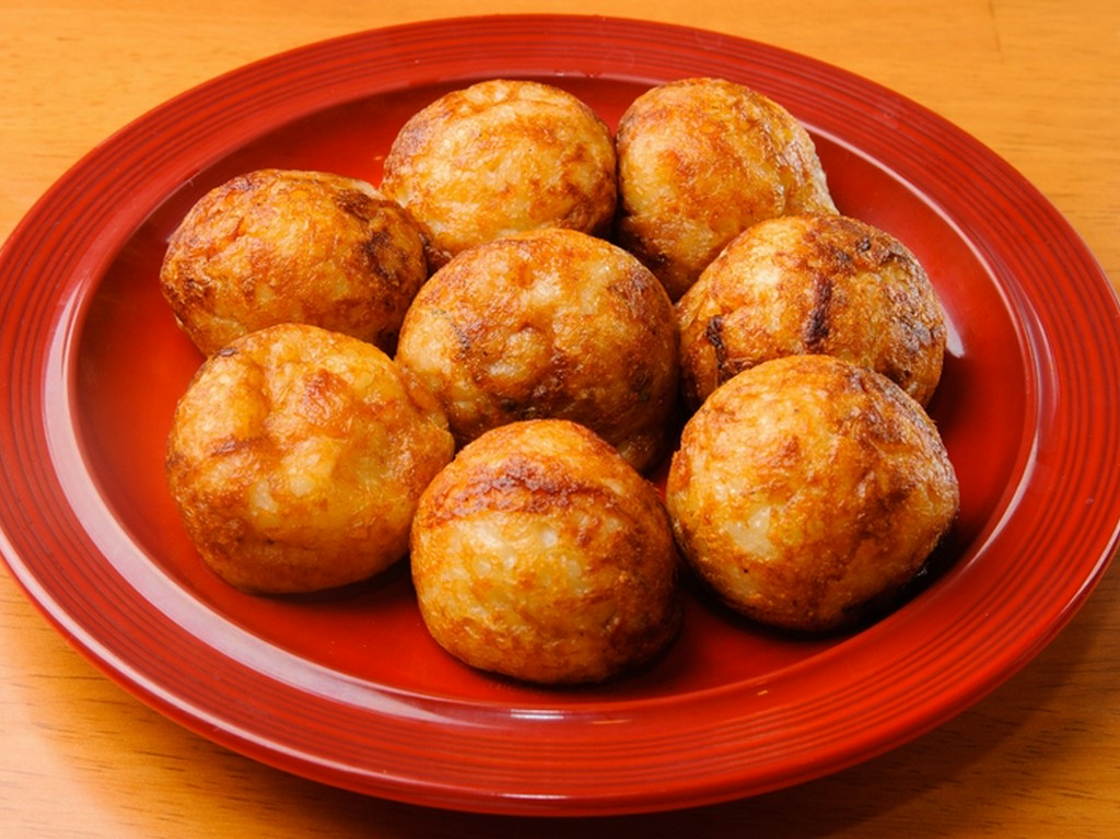 【はち八】のたこ焼きが何もつけなくても美味しくいただける秘密