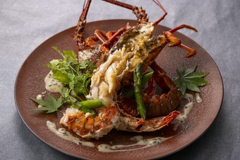 伊勢海老の鉄板焼