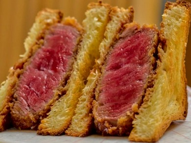 厳選和牛ヒレのブリオッシュサンド