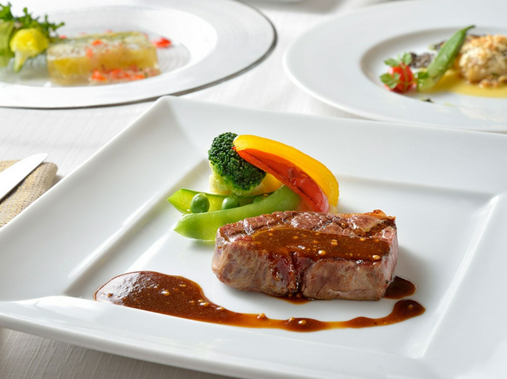 GRILL ＆ DINING MANHATTAN TABLE 西新宿/フレンチ ヒトサラ