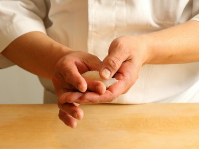 旬の素材のもてなしでゲストを楽しませる