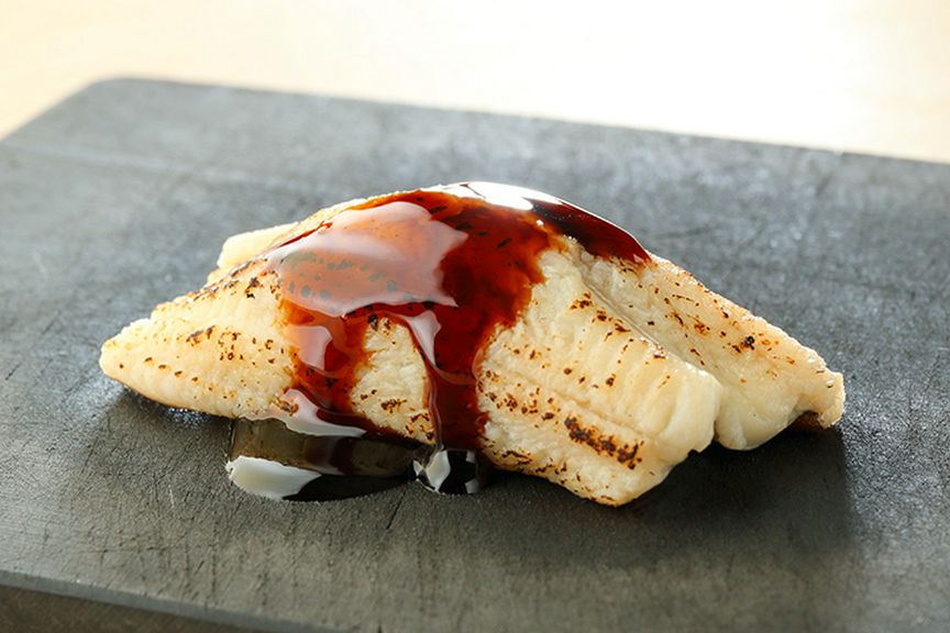 深い余韻をもたらす『煮穴子』