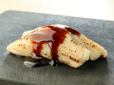 深い余韻をもたらす『煮穴子』