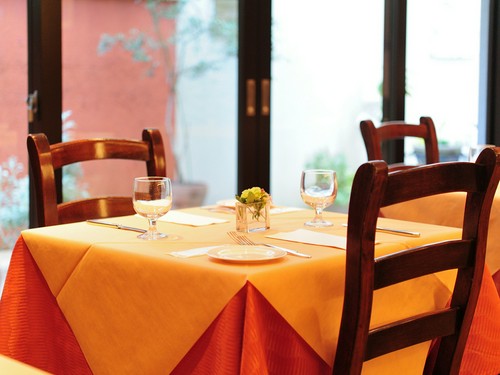 記念日のデートにも最適。シックな落ち着いた雰囲気