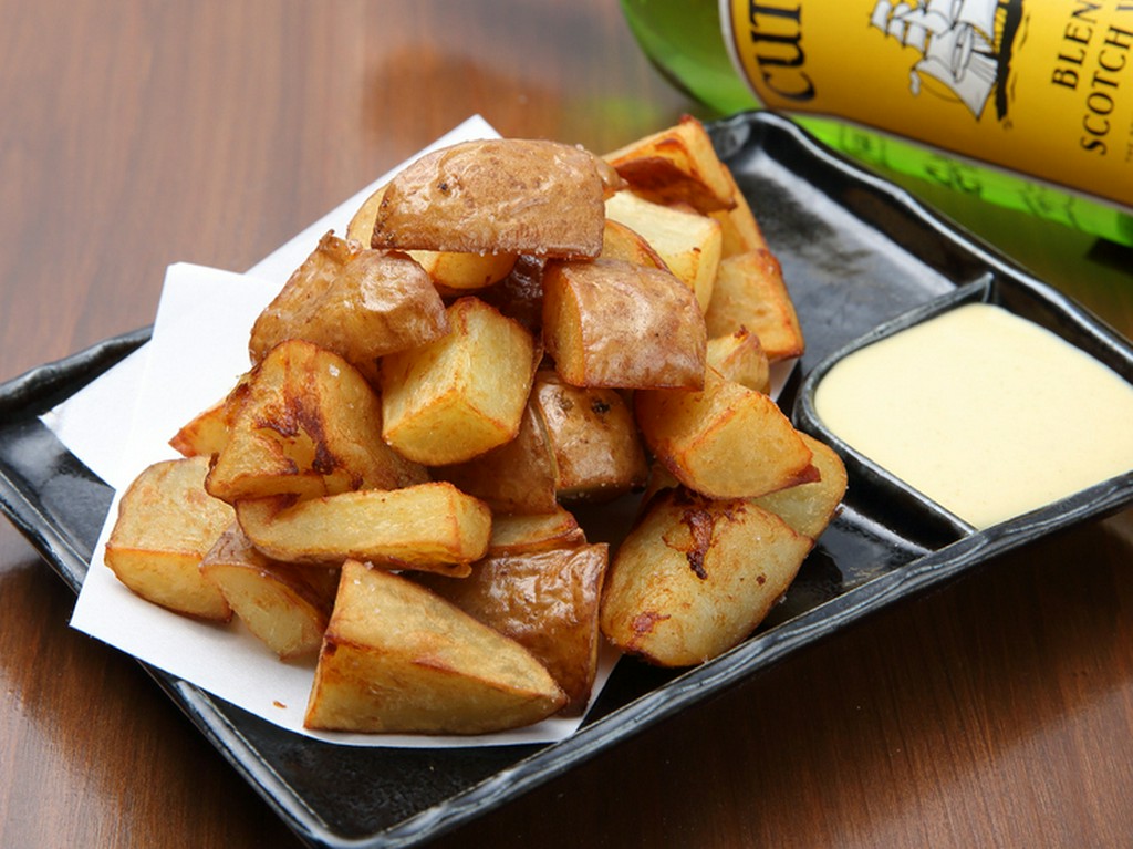 芋本来の美味しさと甘みを楽しめる『ポテトフライ』