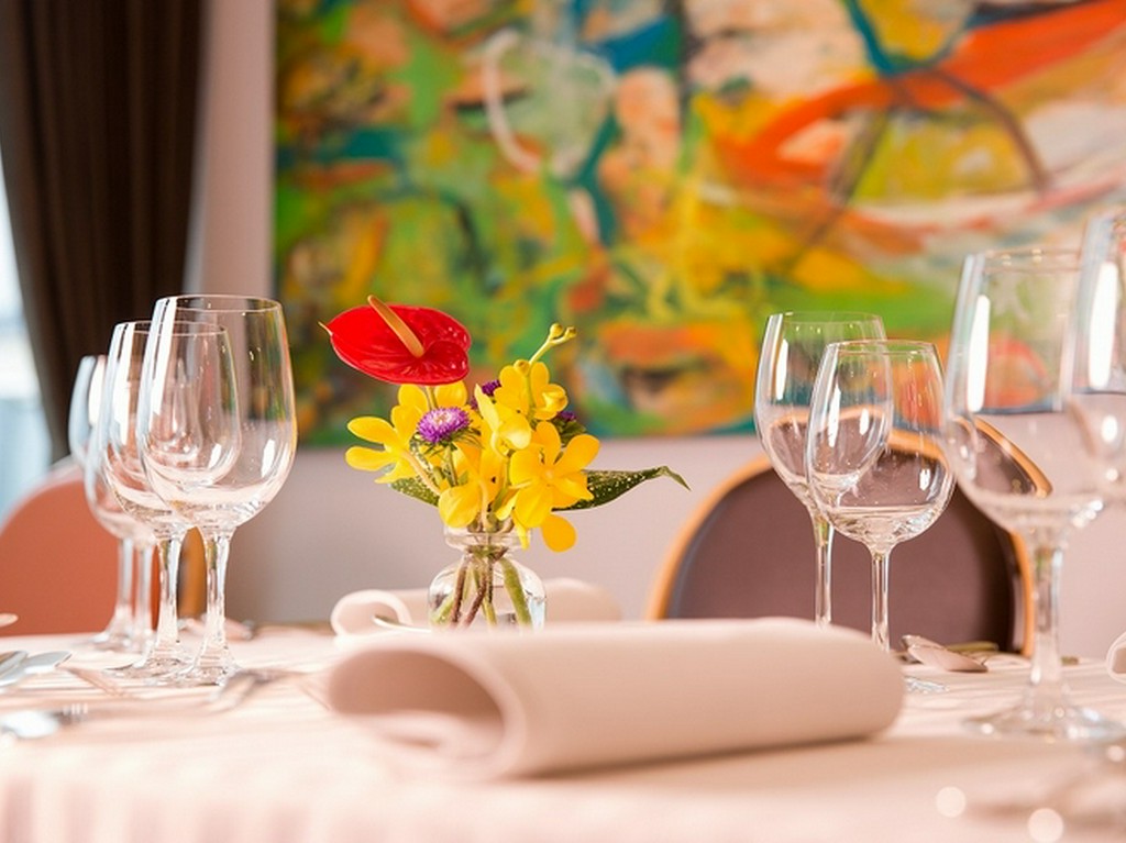 二人の大切な時間をゆっくりと重ねられるレストラン