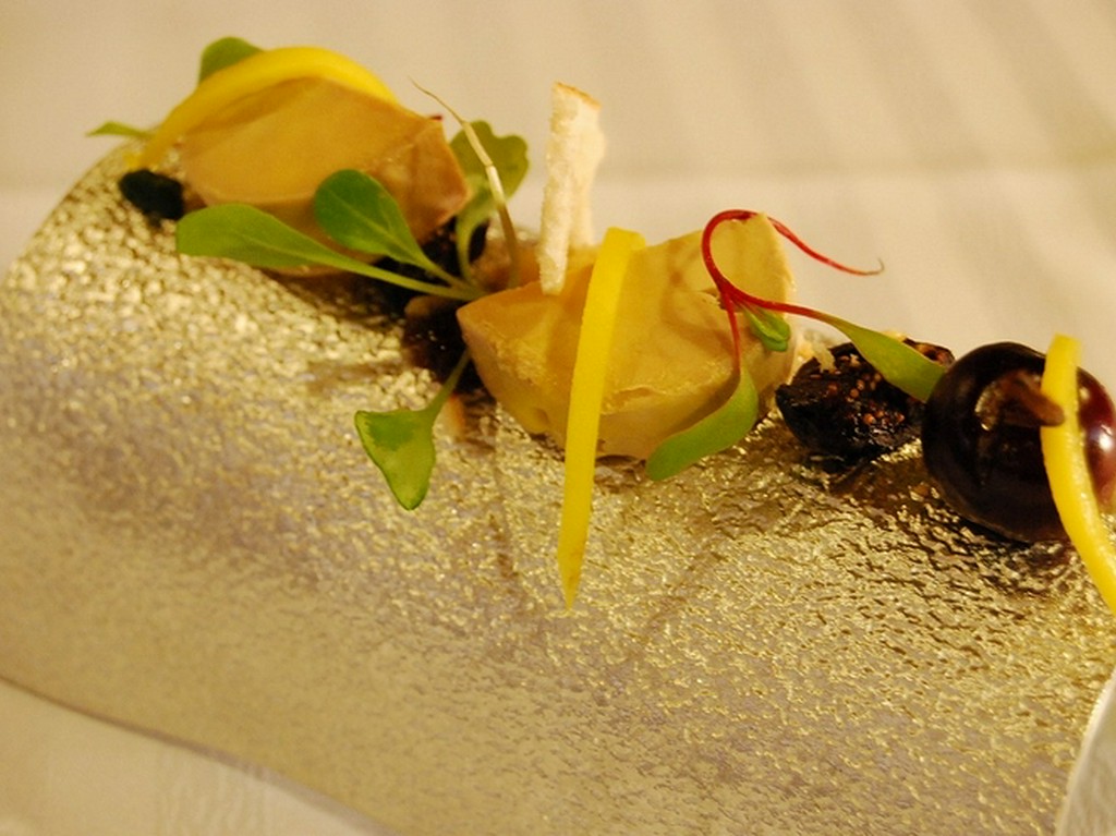 フォラグラと季節のフルーツ