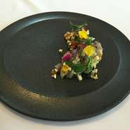 ある時には加工し主役に。またある時には季節の食材の引き立て役として登場。