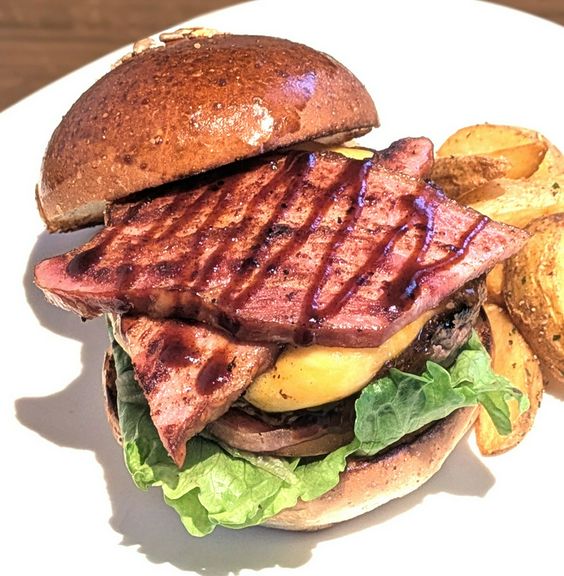 ベーコンチーズバーガー