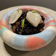 食を探求したい方にこそ、足を運んでいただきたい場所。“ただ食するのではなく、素材を感じながら1口ひとくちを大切に味わいたい”奥深い食を求める声に応えてくれます。