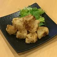 箸休めにピッタリの一品。
初めての食感に驚いて下さい。