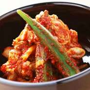 一度食べると病みつきになるキムチ。
テイクアウトされるお客様も多い一品です。