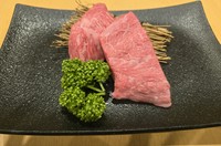 国産最高ランクのサーロイン。
A5ランクの中でも霜降り8～12の中で最高のレベル12のサーロインです。
油も堪能して下さい。