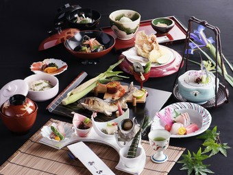 旬三昧京みやび【暮雪の膳】
※毎月変わりますので、古仙HPをご覧下さい