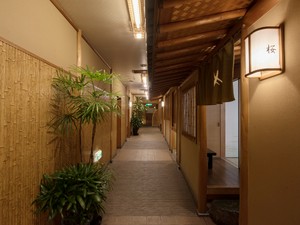 0006126673U1.jpg