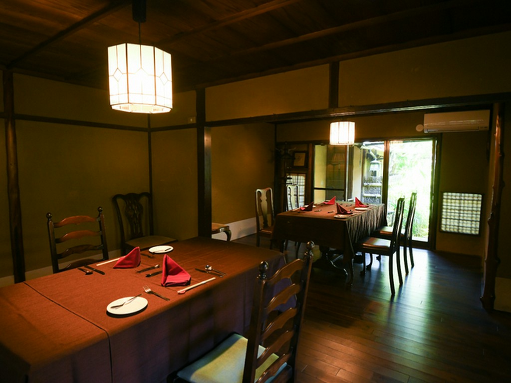 茶室が、ゆったりした時間を過ごせる個室へと変貌を遂げる