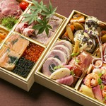12月31日限定で、新春を彩る特製おせちを販売いたします。店頭お渡しのみの商品です。4名様分を33,000円でご提供。https://mizunomiyabi-shop.com/items/613b16e0c1209629b1f11ea4
※限定50台。なくなり次第終了。