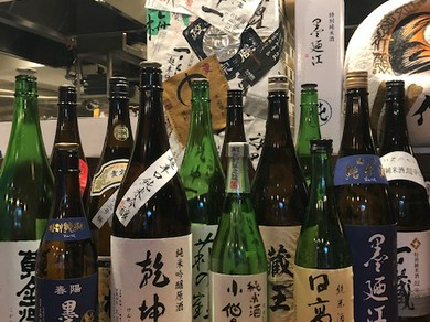 宮城県産を中心に、東北の地酒が多彩なラインナップ