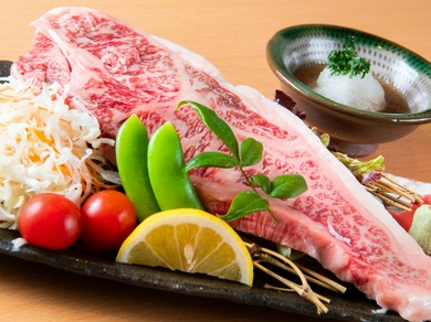 「寿司屋でも美味しい肉を」をコンセプトにした『鹿児島県産黒毛和牛ステーキ』