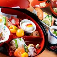 ※お料理内容は季節毎に変わります。詳細は店舗にご確認ください。
※ランチタイムにおいてもディナーコースの注文も可能です。