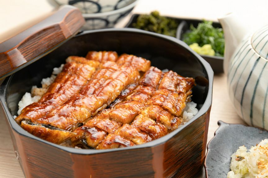 カリッと焼き上げたうなぎが絶品の『うなぎひつまぶし』