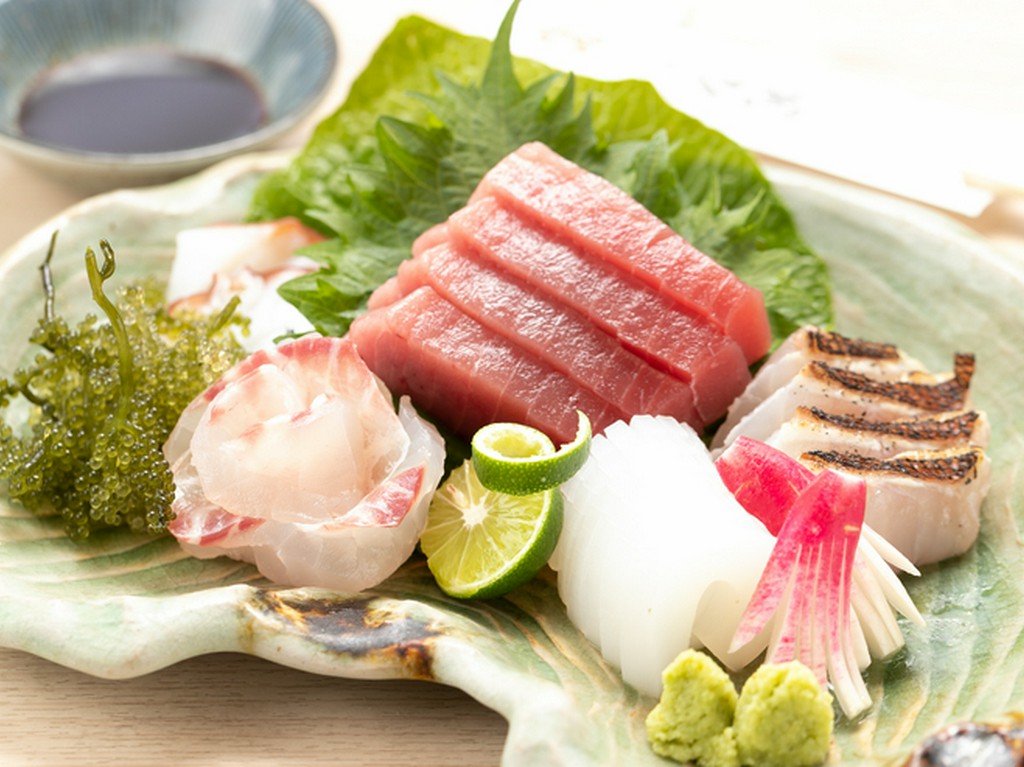四季折々の地魚・鮮魚を厳選仕入れ。おすすめメニューで提供