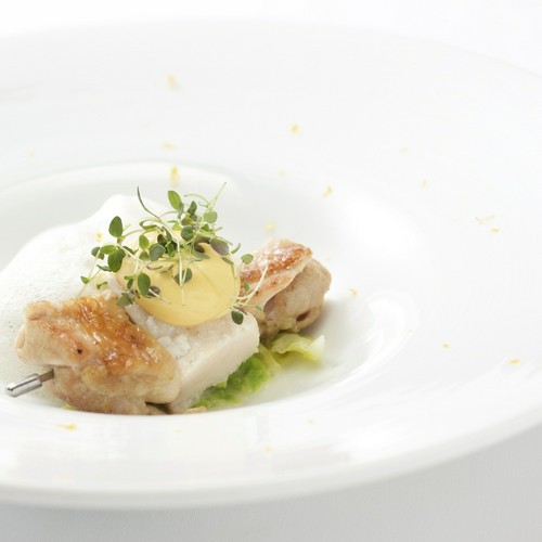 『天草大王のブロシェット　フランス産フォアグラのポッシェ』