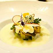 ※サービス料13％と消費税を含めた金額でございます。
※アレルギー食材につきましては、スタッフにお知らせくださいませ。
※コース内容は、季節や仕入れ状況により変更する場合がございます。