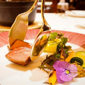 MENU  GASTRONOMIQUE　