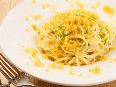 麺がプリプリ。魚醤がカラスミのコクとよく合う『イタリア産カラスミと季節野菜のスパゲティ』