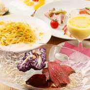 カラスミ、チーズ、オリーブオイル、オーガニックワインなどはイタリアから仕入れたもの。そのほかの食材は、ほぼ北海道産です。野菜や果物は、出回る時期の中でも一番おいしくなるほんの一時だけ使用。