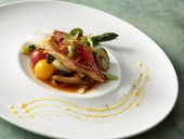 伝統的なフレンチをベースに織りなす洗練された料理の数々