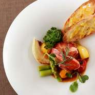 旬の食材を使用した肉料理と魚介料理を堪能できる贅沢フレンチコース