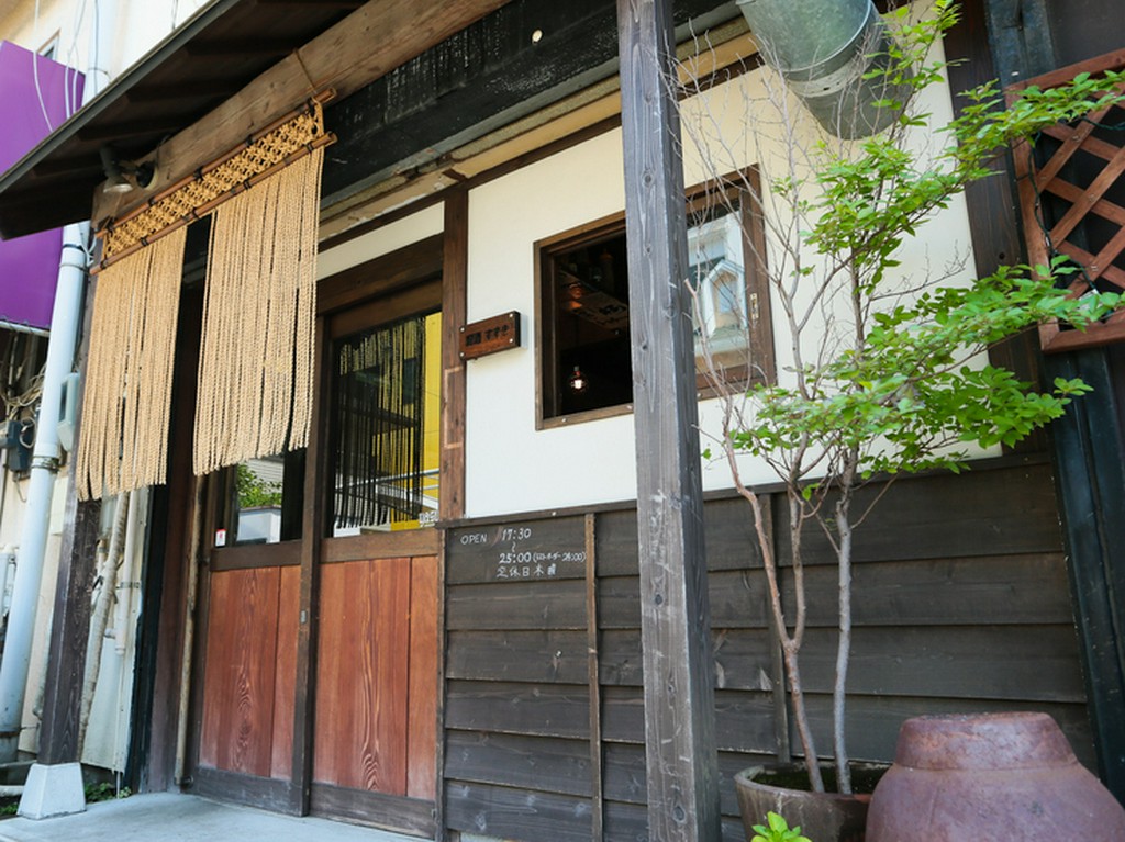 ゆったりと過ごせる距離感が心地よいお店