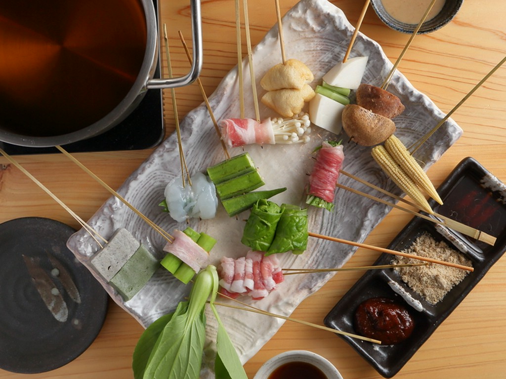 出汁に浸して素材の味を存分に楽しむ『串しゃぶ』