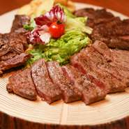 絶品な淡路牛の各部位を一度にお楽しみいただけます。