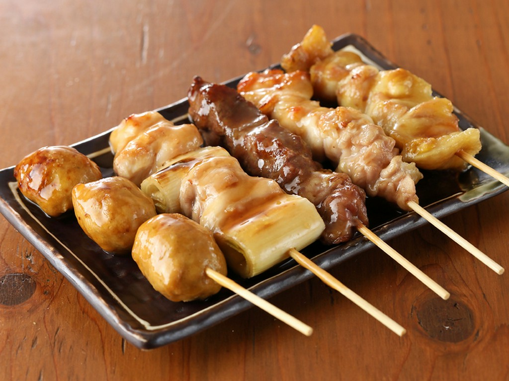 旨くて、何本でも食べたい！　『串焼き おまかせ盛り合わせ５本』