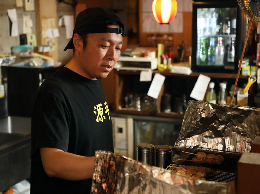 お客様もスタッフも楽しく！　美味しく食べて飲んで、くつろげる