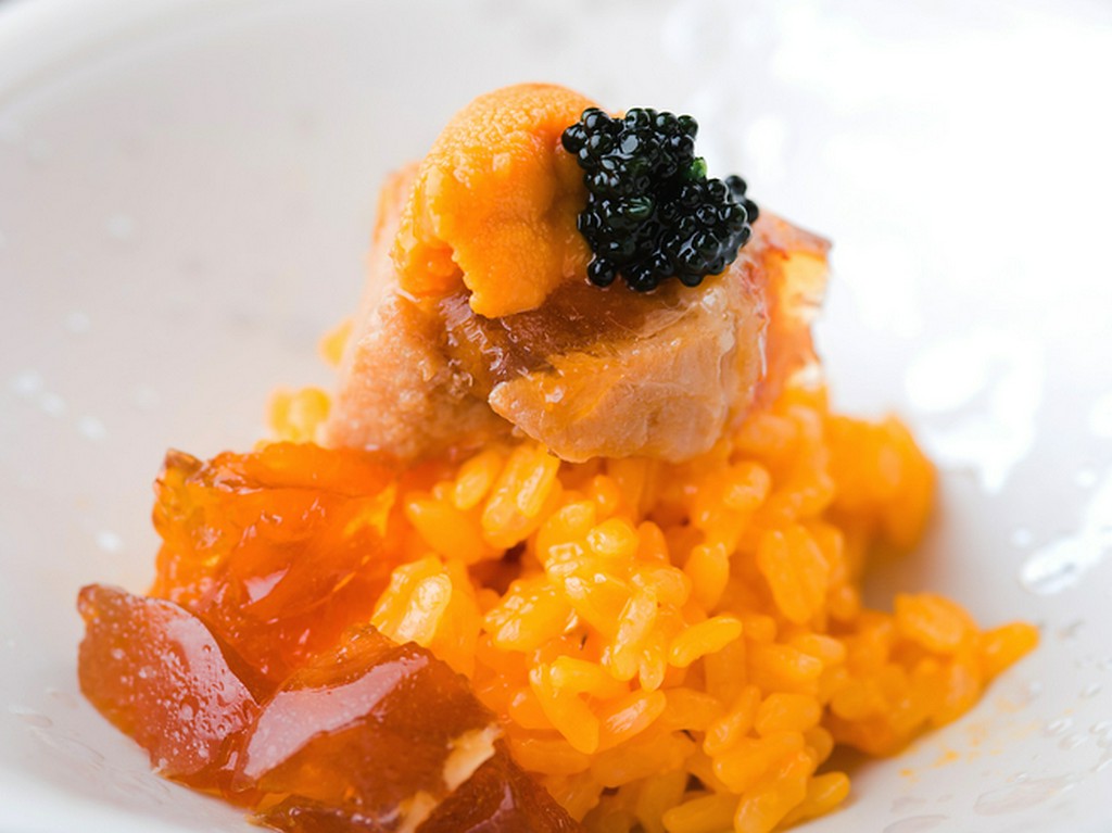 濃厚でまろやかな生雲丹がご飯に絡んだ贅沢な『雲丹めし』