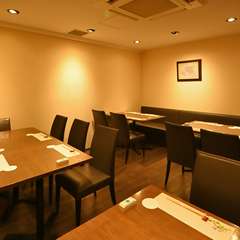 貸切で最大16名までの宴会が可能