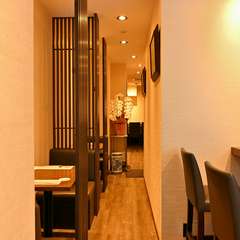 友人との語り合いにうってつけの2人席