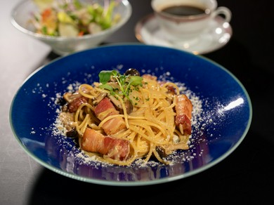 低脂質&高タンパクの雉を使った『熟成雉のロースト~西京味噌のソース』(ランチのメインディッシュ)