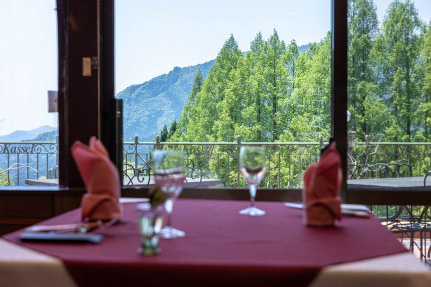 大自然を眺めながらゆったりとランチ