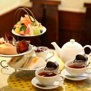 日本紅茶協会の「おいしい紅茶の店」に認定されています。オーナーこだわりの紅茶の茶葉は、世界各地から仕入れ。濃い目で少々渋め、奥深くしっかりとした味わいの上質な紅茶です。ぜひご賞味あれ。