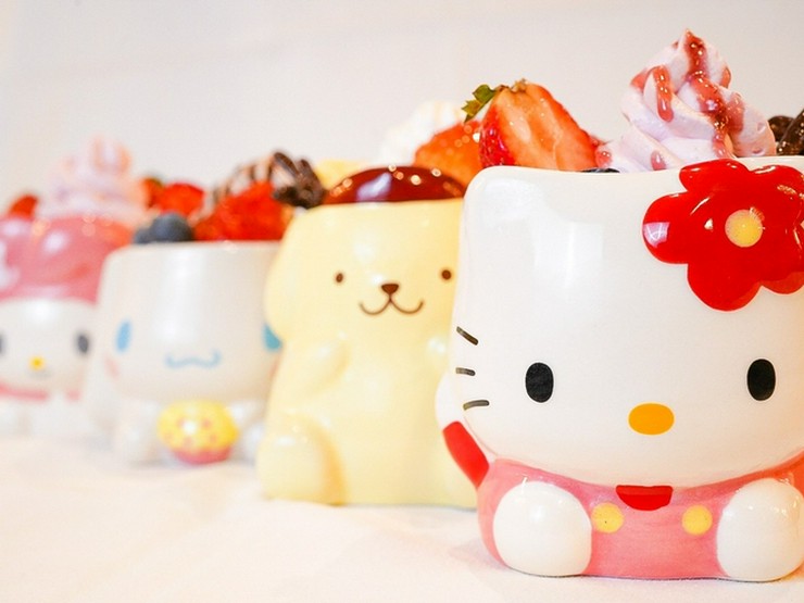 Hello Kitty Show Box 淡路島 スイーツ の料理 店内写真 ヒトサラ